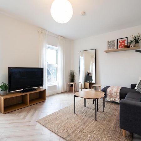 The Battersea Place - Charming 4Bdr Flat Лондон Экстерьер фото